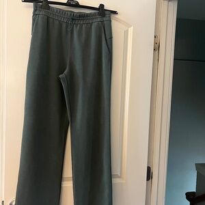 Lululemon Softstreme High-Rise Pant Regular size 8